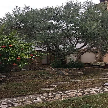 Aslanis-souroti Garden Family Apartment *